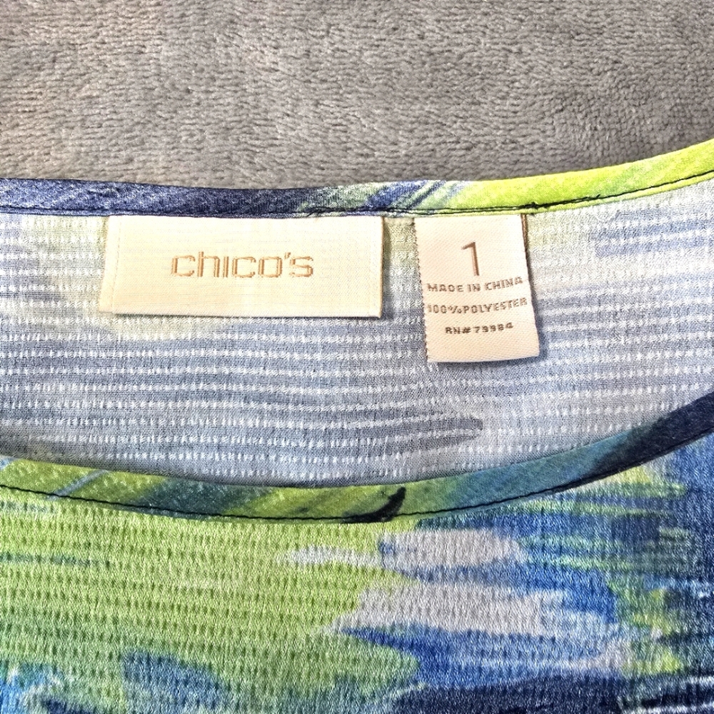 2/$30 Chicos Blue & Green Womens Pullover Top Size 1 - Picture 9 of 10